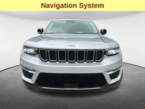 Used 2023 Jeep Grand Cherokee Limited AWD/4WD image 4