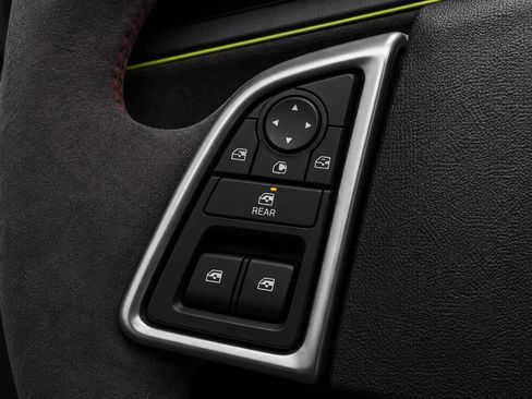 Used 2020 Chevrolet Camaro ZL1 RWD image 24