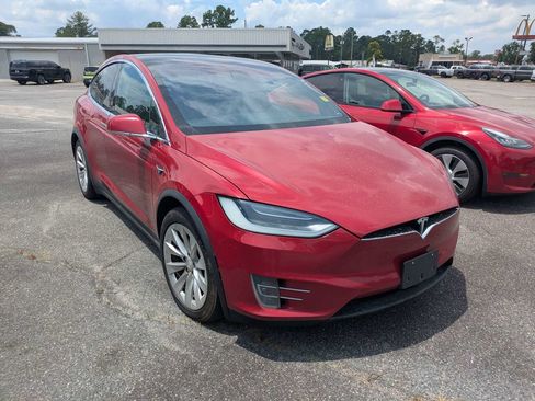 Used 2018 Tesla Model X 75D AWD/4WD image 1