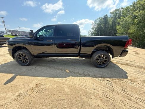 New 2026 RAM 2500 Big Horn AWD/4WD image 2