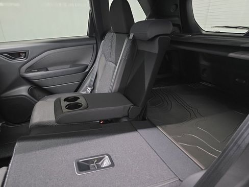 Certified 2025 Subaru Forester Premium w/ Convenience Package #1 image 9