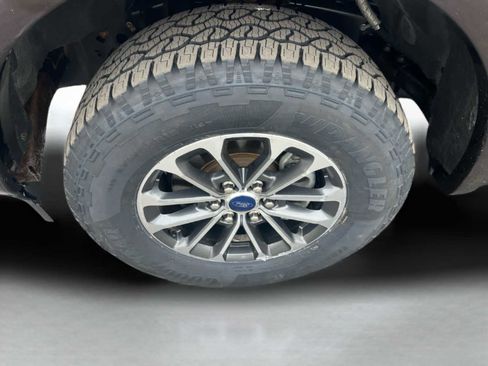 Used 2019 Ford F150 Lariat image 10