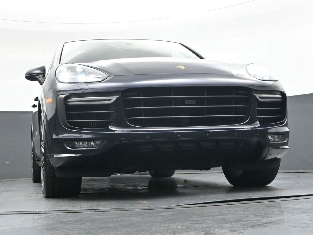 Used 2016 Porsche Cayenne GTS AWD/4WD image 38