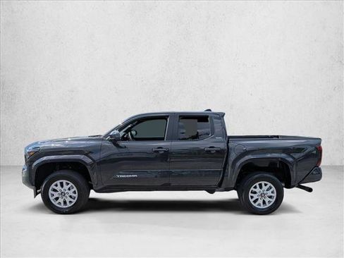 Used 2025 Toyota Tacoma SR5 RWD image 9