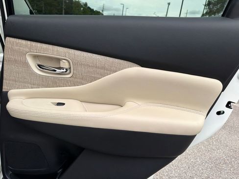 Used 2024 Nissan Murano SL FWD image 34