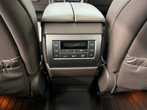 Used 2019 Lexus GX 460 Luxury AWD/4WD image 30
