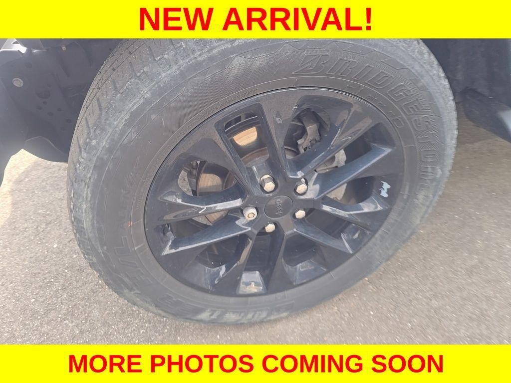 Used 2021 Jeep Wrangler Unlimited Sahara w/ Cold Weather Group AWD/4WD image 14