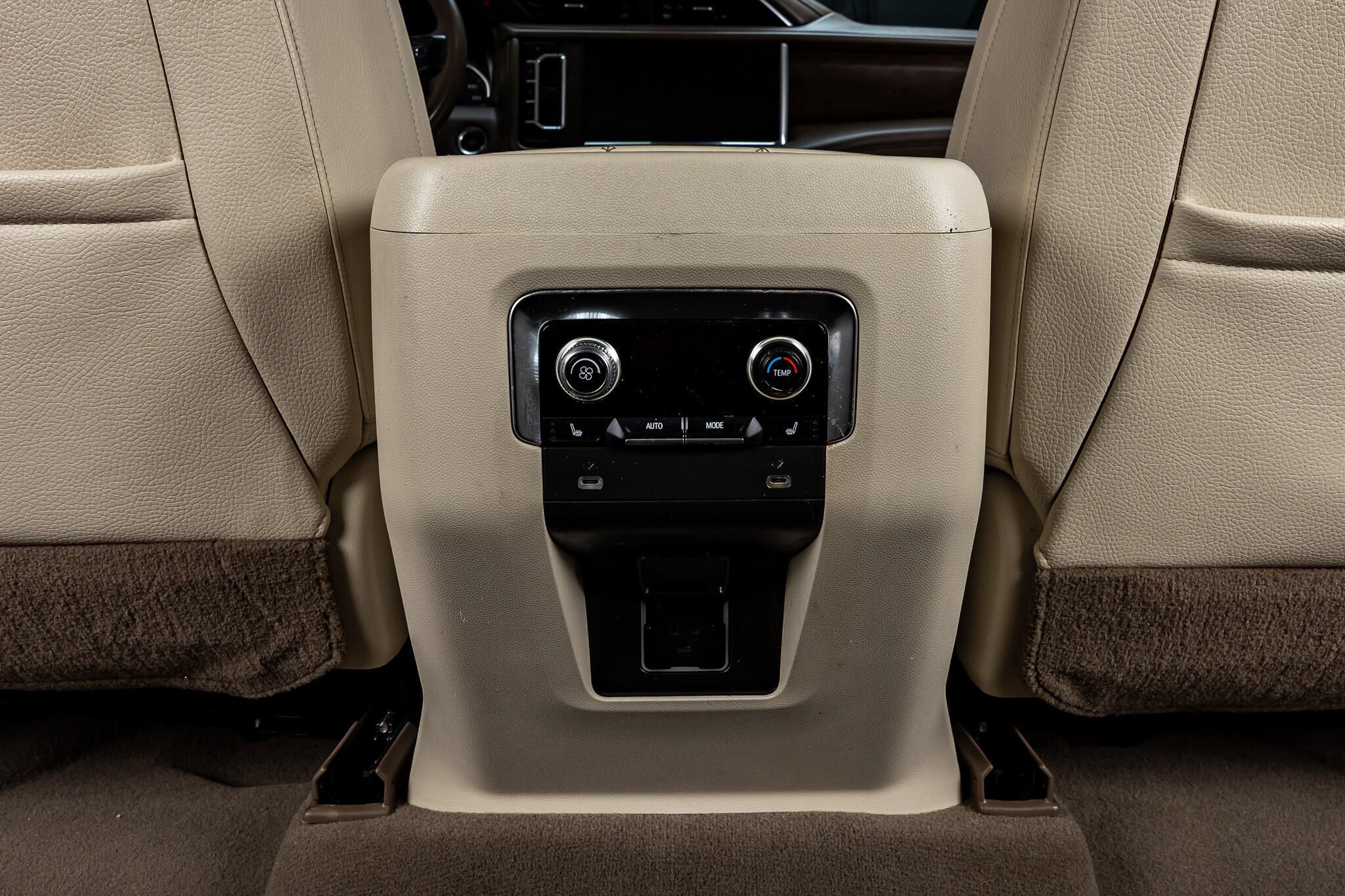 Used 2021 GMC Yukon XL Denali RWD image 29