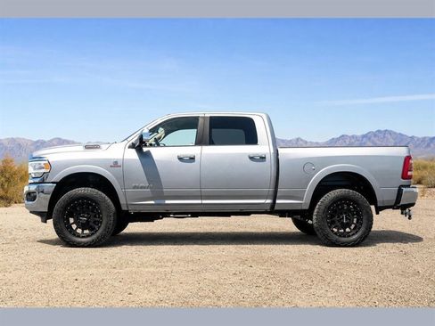 Used 2020 RAM 2500 Laramie AWD/4WD image 3