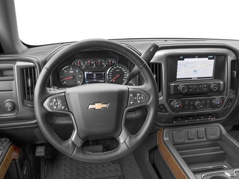 Used 2017 Chevrolet Silverado 1500 LTZ Z71 w/ LTZ Plus Package AWD/4WD image 10