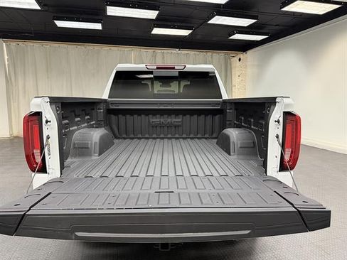 New 2026 GMC Sierra 1500 SLT w/ SLT Premium Package AWD/4WD image 12