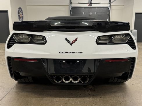 Used 2015 Chevrolet Corvette Z06 w/ 3LZ Preferred Equipment Group image 11