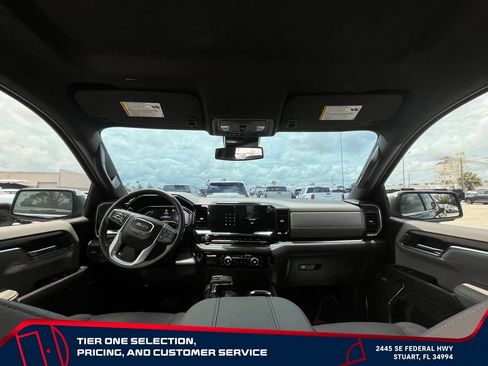 Used 2023 GMC Sierra 1500 SLT w/ SLT Premium Plus Package AWD/4WD image 14