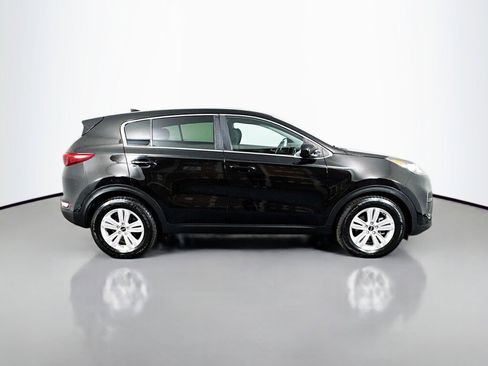 Used 2017 Kia Sportage LX image 6