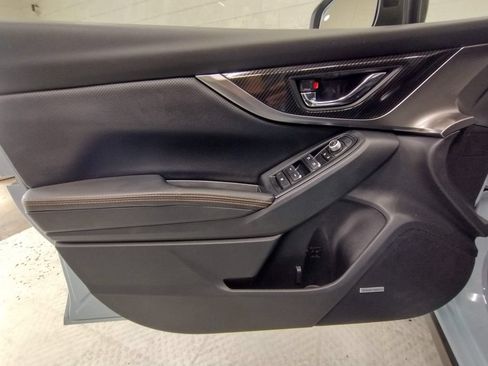 Used 2019 Subaru Crosstrek 2.0i Limited w/ Moonroof Package w/Navigation AWD/4WD image 17