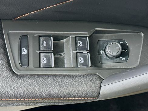 Used 2024 Volkswagen Tiguan Wolfsburg Edition image 15