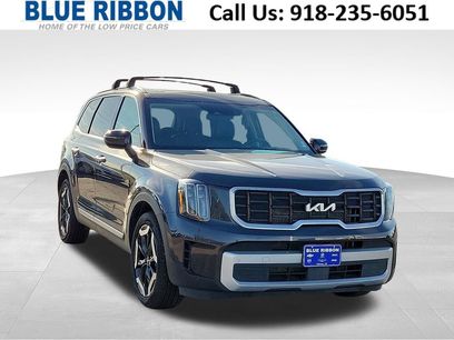 Used 2025 Kia Telluride S
