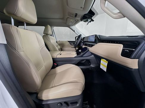 New 2026 INFINITI QX80 Pure w/ Cargo Package image 38