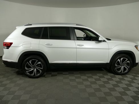 Used 2023 Volkswagen Atlas SEL AWD/4WD image 2