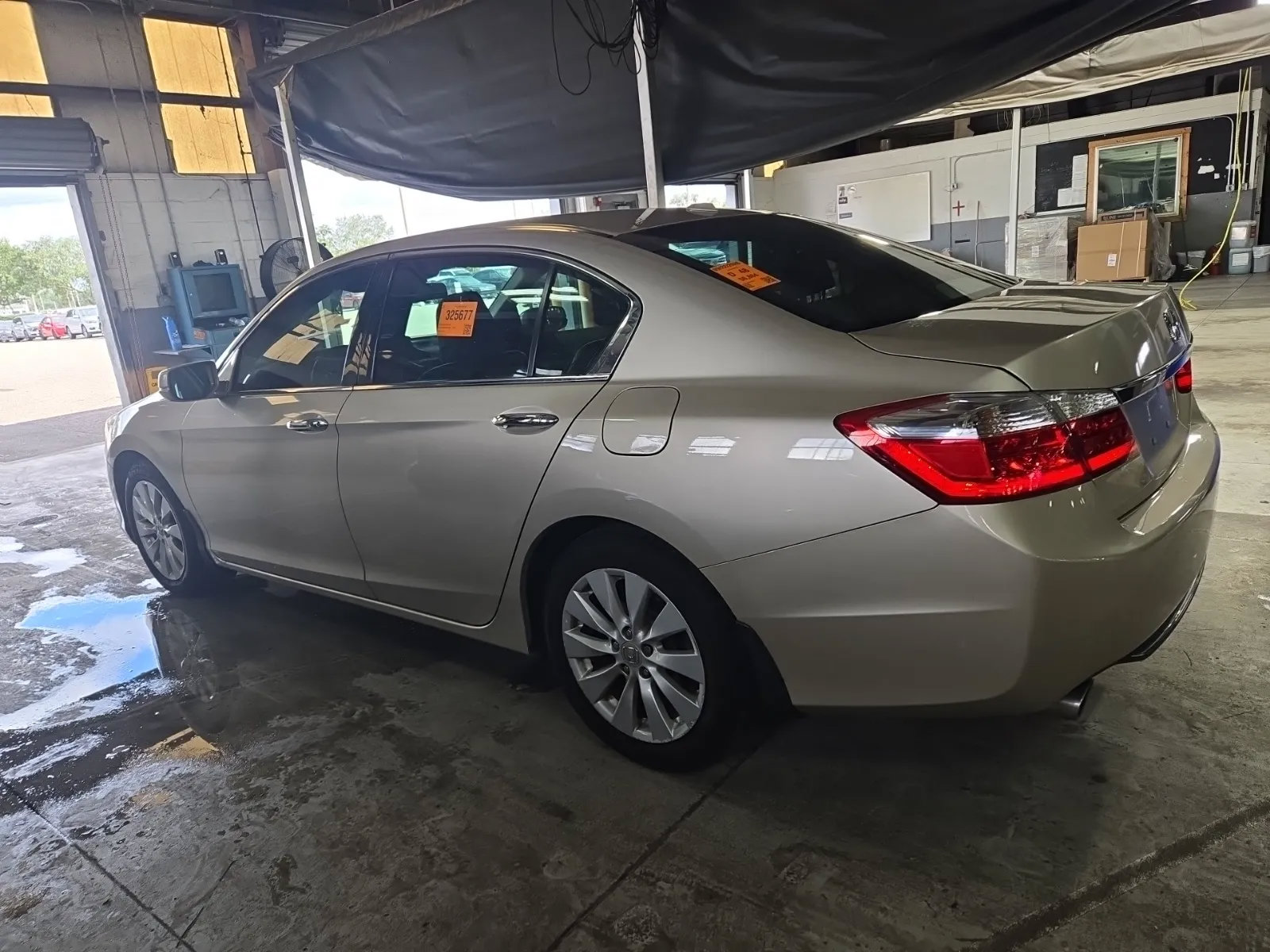 Used 2015 Honda Accord EX-L image 5