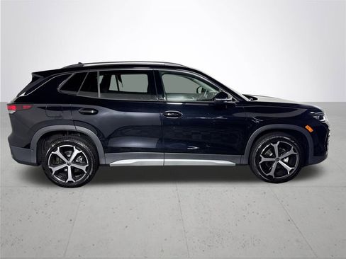New 2025 Volkswagen Tiguan SE image 5