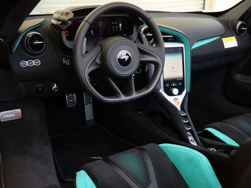 New 2026 McLaren 750S Spider image 8