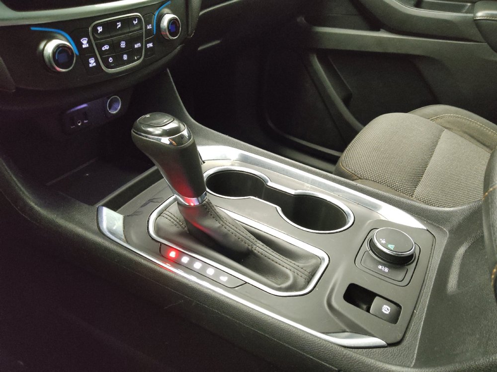 Used 2019 Chevrolet Traverse LS w/ LPO, Black Accent Package FWD image 26