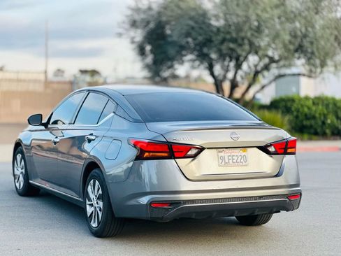 Used 2022 Nissan Altima 2.5 S FWD image 6