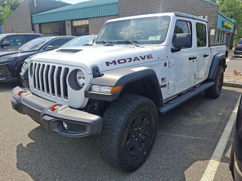 Used 2023 Jeep Gladiator Mojave w/ Cold Weather Group AWD/4WD image 2