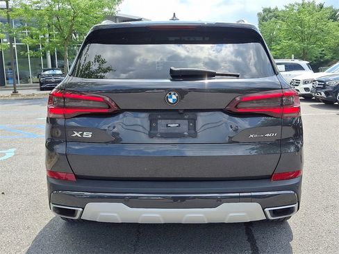 Used 2021 BMW X5 xDrive40i w/ Premium Package 2 image 8