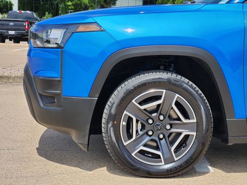 New 2026 Jeep Cherokee Laredo AWD/4WD image 8