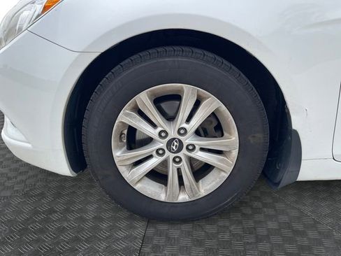 Used 2012 Hyundai Sonata GLS w/ Popular Equipment Pkg FWD image 9