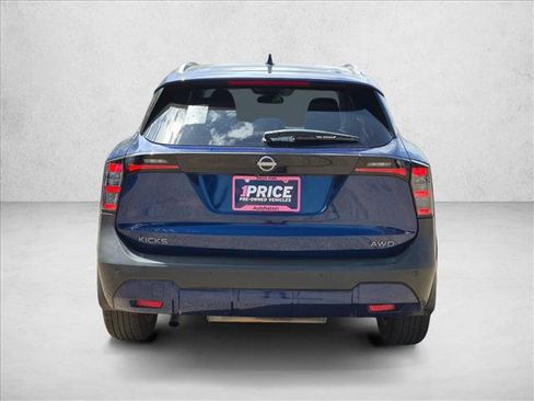 Used 2025 Nissan Kicks SV w/ SV Premium Package AWD/4WD image 6