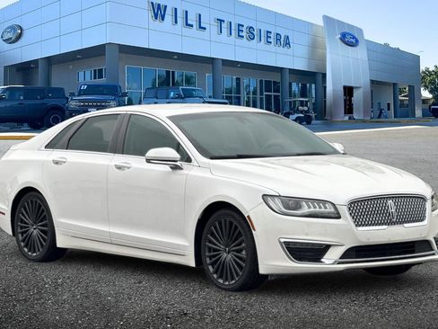 Used 2018 Lincoln MKZ Reserve w/ Technology Package image 2