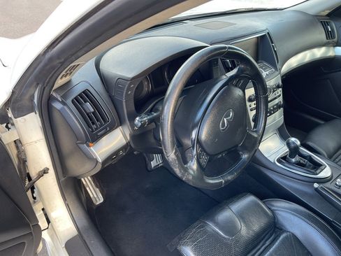 Used 2010 INFINITI G37 Sport image 32