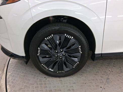 Used 2025 Nissan Murano Platinum w/ Cargo Package image 11