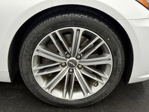 Used 2019 Genesis G80 3.8 image 25