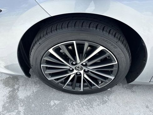 Used 2022 Lexus ES 350 w/ Premium Package FWD image 10