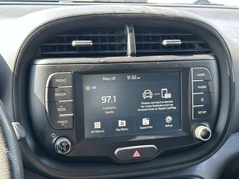 Used 2021 Kia Soul S FWD image 28
