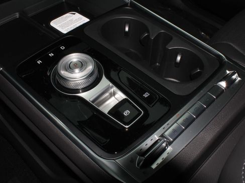 New 2027 Kia Carnival SX Prestige FWD image 15