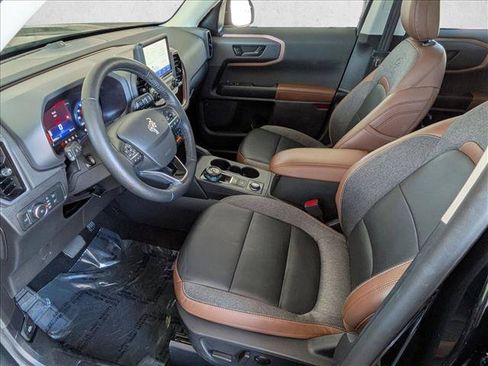 Used 2022 Ford Bronco Sport Outer Banks w/ Tech Package AWD/4WD image 16