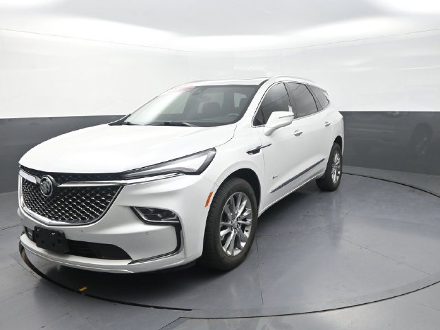 Used 2023 Buick Enclave Avenir w/ Avenir Technology Package AWD/4WD image 6