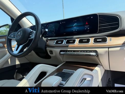 Certified 2020 Mercedes-Benz GLS 450 4MATIC image 33