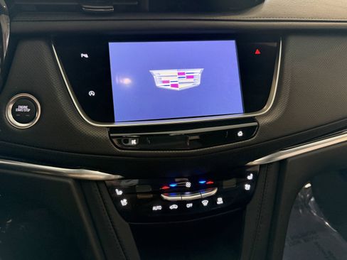 Used 2025 Cadillac XT5 Premium Luxury AWD/4WD image 29