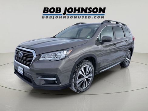 Used 2022 Subaru Ascent Limited w/ Technology Package image 3