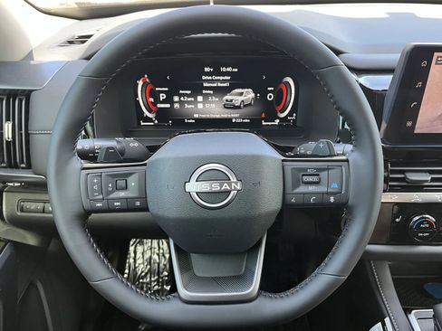 New 2026 Nissan Pathfinder SL FWD image 28