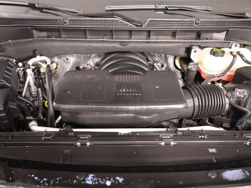 Used 2025 GMC Yukon AT4 Ultimate w/ LPO, Floor Liner Package AWD/4WD image 22