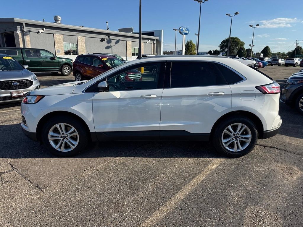 Used 2020 Ford Edge SEL w/ Convenience Package AWD/4WD image 3