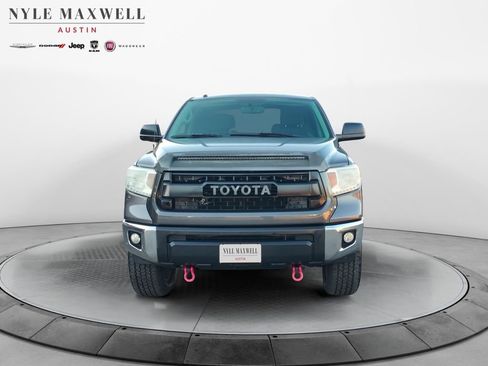 Used 2017 Toyota Tundra SR5 image 18