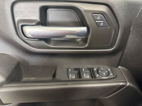 Used 2024 Chevrolet Silverado 2500 Custom w/ Custom Value Package image 17